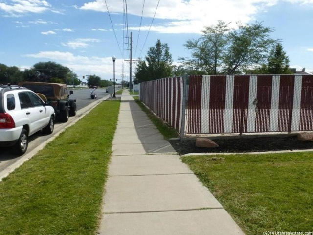 1021 W 1875 N, Clinton, UT 84015 — photo 2