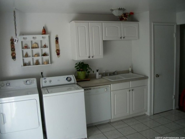 189 W 1125 N, Sunset, UT 84015 — photo 5