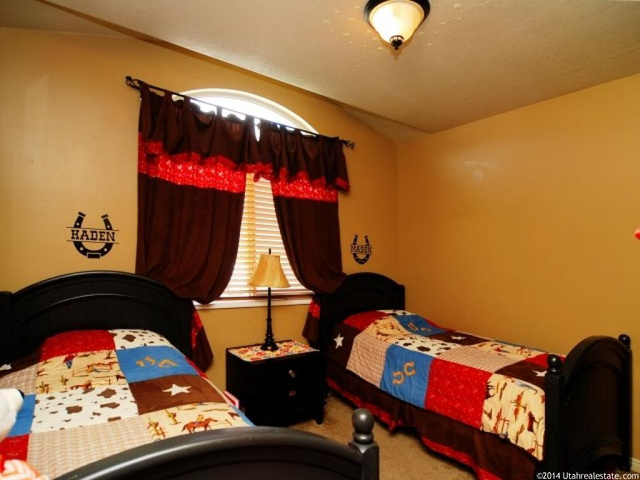 1677 N 25 E, Layton, UT 84041 — photo 6