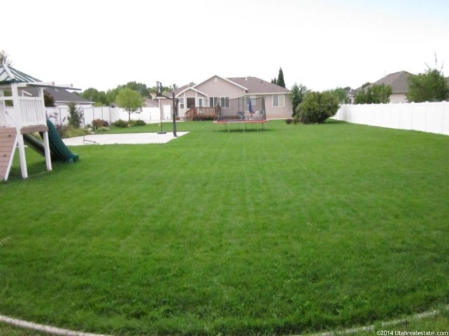 892 E 675 N, Wellsville, UT 84339 — photo 9