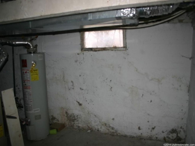 96 N 100 E, Levan, UT 84639 — photo 12