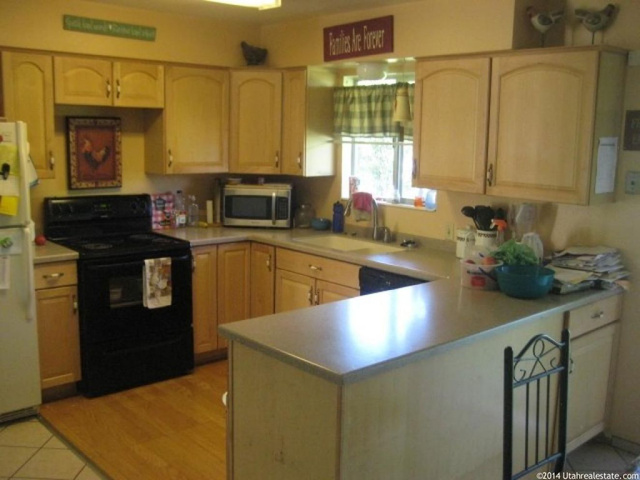 50 Pineview Dr, Hyde Park, UT 84318 — photo 2
