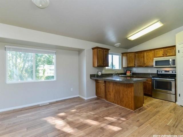 731 N 1725 W, Clinton, UT 84015 — photo 10