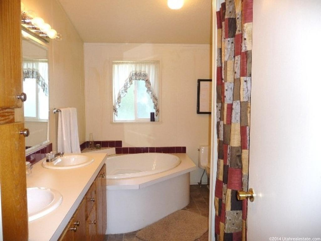 720 S 80 E, Logan, UT 84321 — photo 8