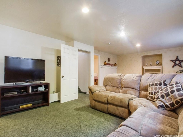 136 E 300 N, Hyde Park, UT 84318 — photo 6