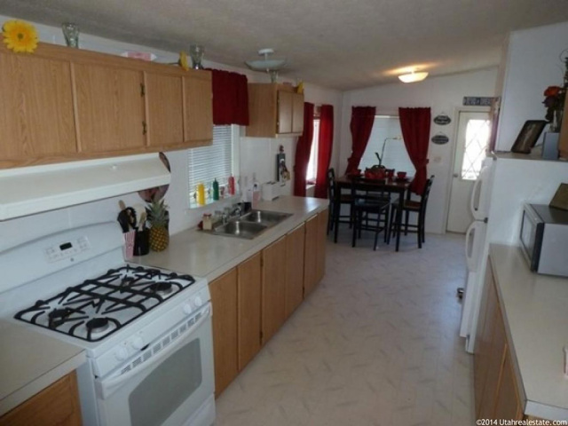 47 Sunset Dr, Layton, UT 84041 — photo 3