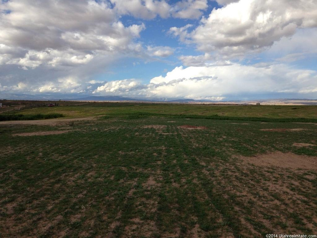 6624 S 18500 E, Randlett, UT 84063 — photo 2