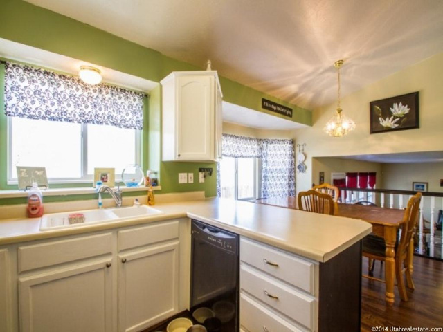 73 S 150 W, Clearfield, UT 84015 — photo 8