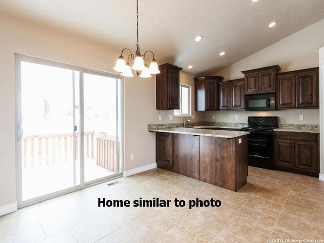 5469 S 3200 W, Roy, UT 84067 — photo 4