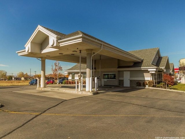 4815 S 3500 W, Roy, UT 84067 — photo 3