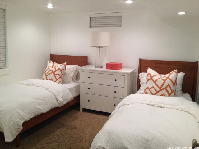 147 E 750 N, Bountiful, UT 84010 — photo 8