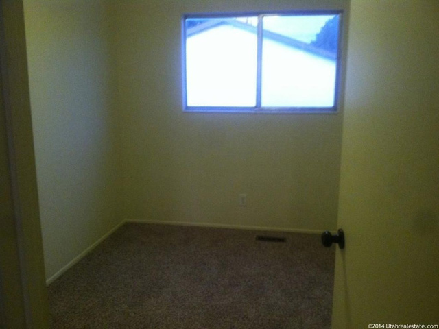 378 N Champlain, Tooele, UT 84074 — photo 11