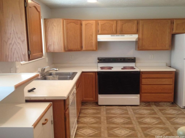 915 E 350 S, Brigham City, UT 84302 — photo 2