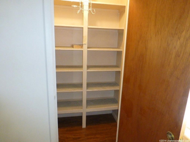 527 S 100 E, Bountiful, UT 84010 — photo 3