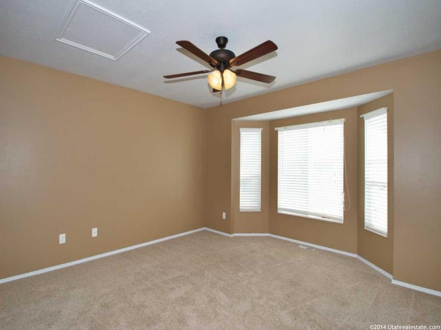 4895 S 4075 W, Roy, UT 84067 — photo 9