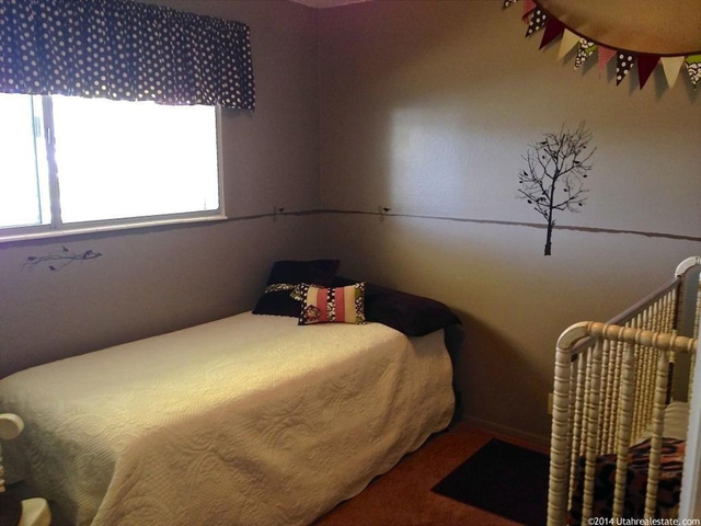235 S 700 E, Hyrum, UT 84319 — photo 8