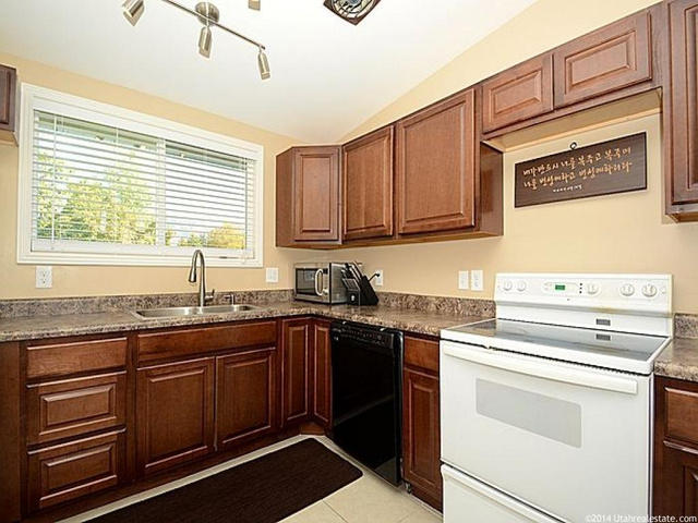 5488 S Hunt Rd E, Murray, UT 84117 — photo 9