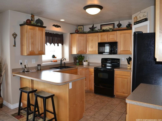 2526 W 2450 N, Clinton, UT 84015 — photo 12