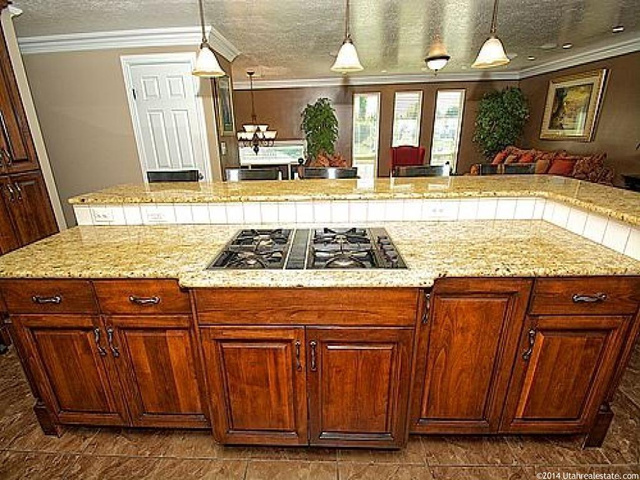 3052 W 1300 N, Clinton, UT 84015 — photo 9