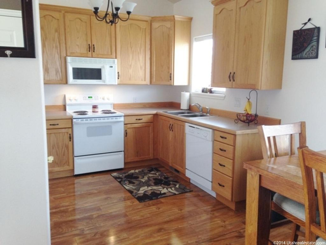 736 S 1900 W, Vernal, UT 84078 — photo 11