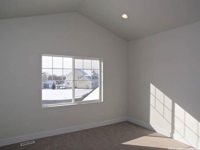 951 E Doris Pl, Kaysville, UT 84037 — photo 5