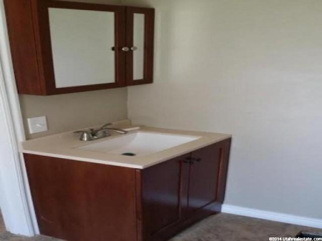 876 S 1000 E, Clearfield, UT 84015 — photo 8