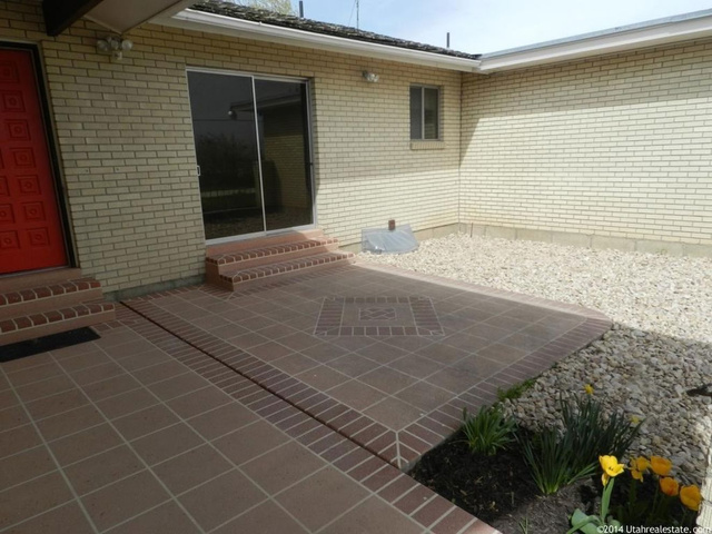 1203 E Main St, Tremonton, UT 84337 — photo 2