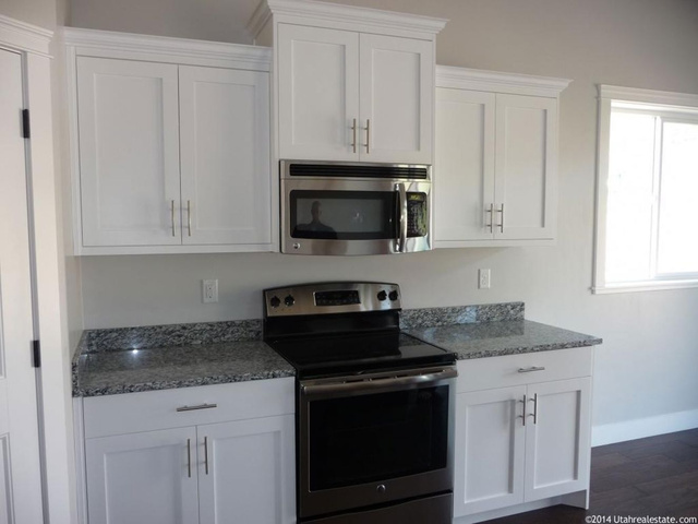 528 S Cardon E, Smithfield, UT 84335 — photo 3