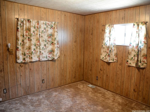 141 N 100 W, Hyrum, UT 84319 — photo 12