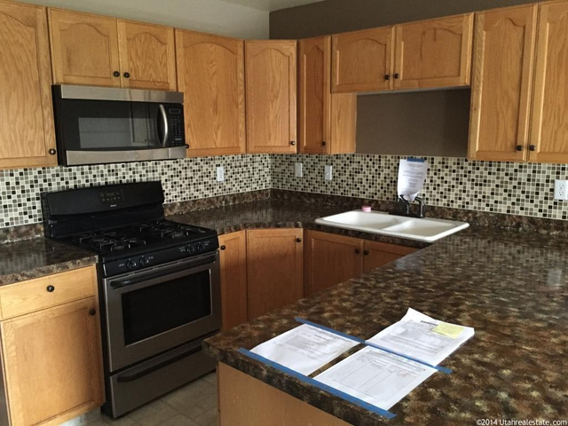 185 E 2300 N, North Ogden, UT 84414 — photo 4