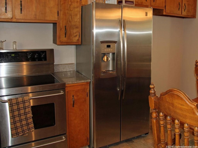 961 N 950 E, Bountiful, UT 84010 — photo 3