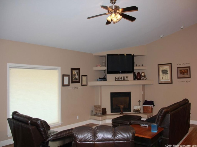 62 E Mt Peale Dr, Moab, UT 84532 — photo 11