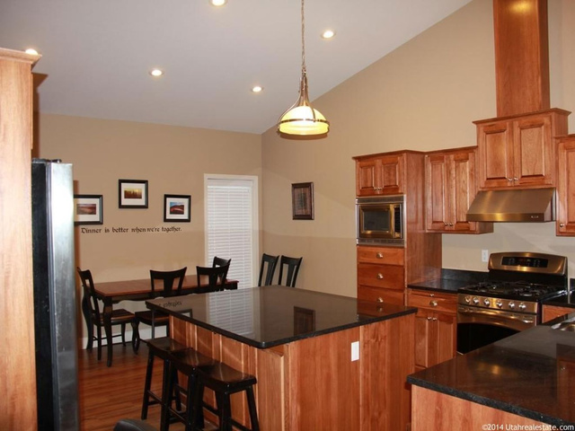 62 E Mt Peale Dr, Moab, UT 84532 — photo 9