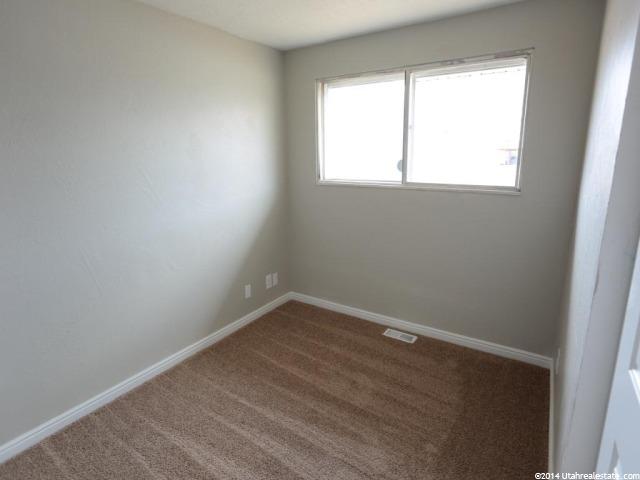 4490 S 2500 W, Roy, UT 84067 — photo 8