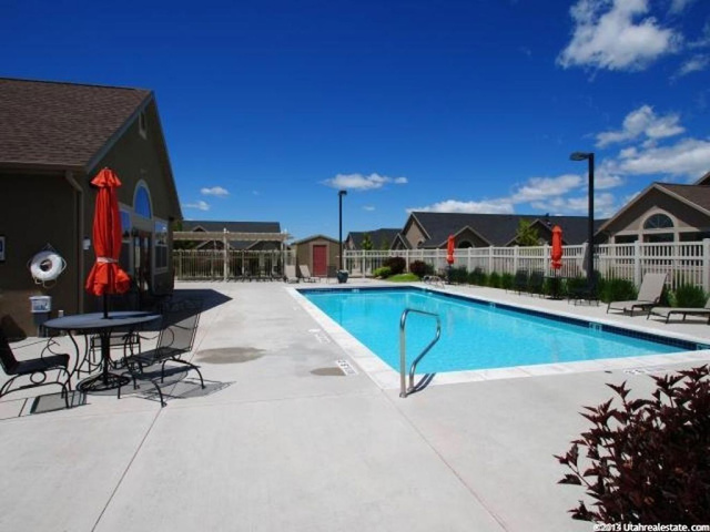 385 E 2280 N #D, North Logan, UT 84341 — photo 8