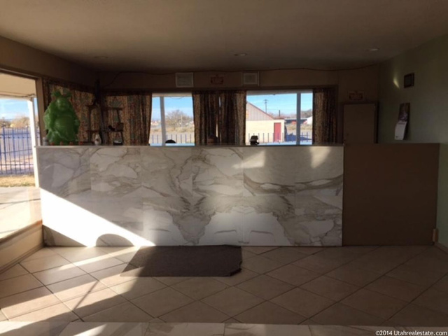 735 E Main St N, Green River, UT 84525 — photo 5