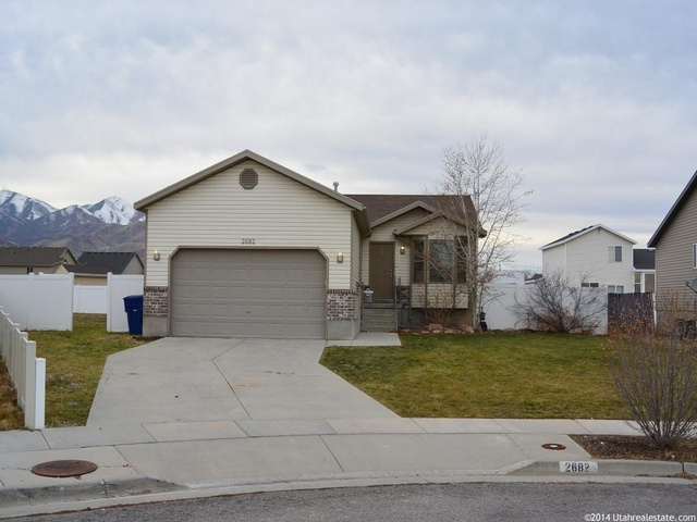2682 S Isis Cir, Magna, UT 84044