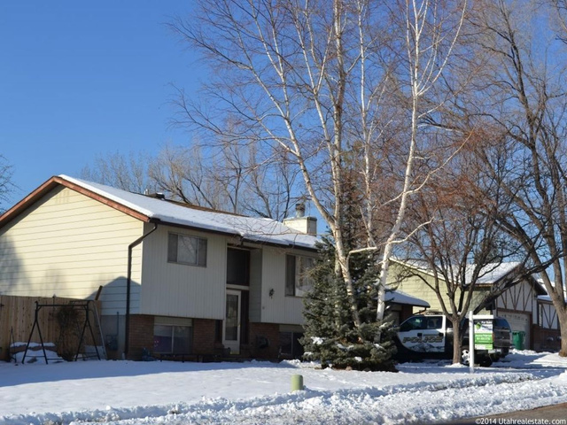 1039 N Nalder E, Layton, UT 84040 — photo 2