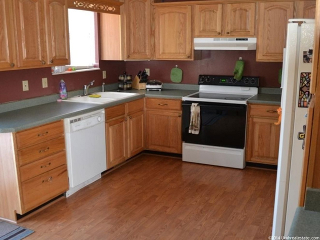 1039 N Nalder E, Layton, UT 84040 — photo 10