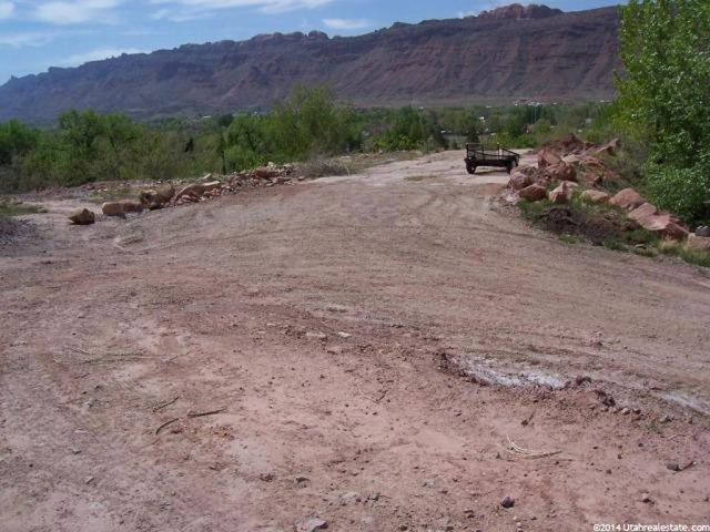 242 N 300 E, Moab, UT 84532 — photo 3
