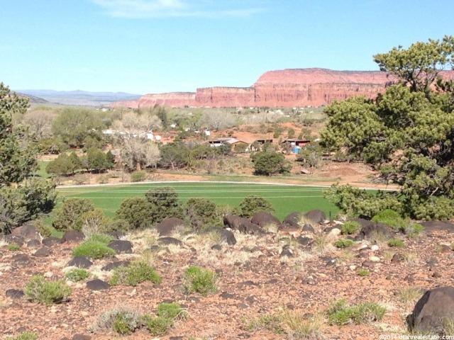 800 E Highway 24 St, Torrey, UT 84775 — photo 2