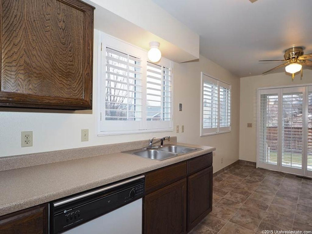 2067 E 9100 S, Sandy, UT 84093 — photo 9