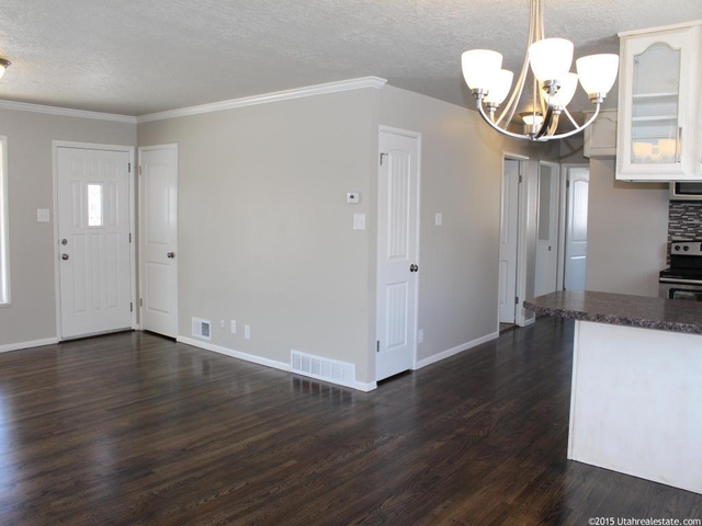 4560 S 250 E, Washington Terrace, UT 84405 — photo 9