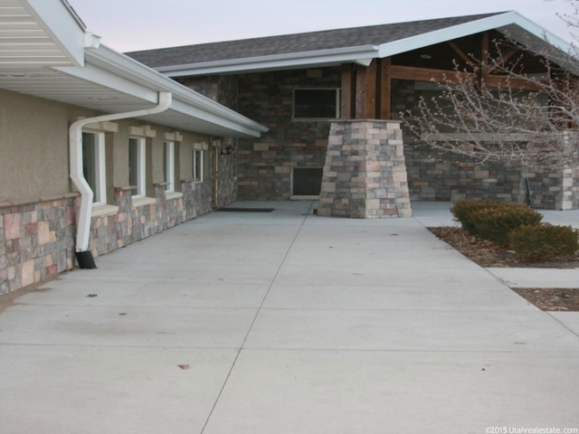 7985 S 700 E, Sandy, UT 84070 — photo 2