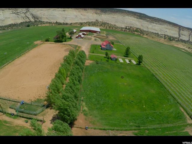 2405 Lower Boulder Rd, Boulder, UT 84716 — photo 3