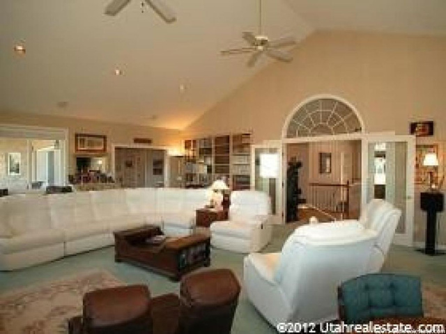 145 Buckingham Dr, Providence, UT 84332 — photo 9