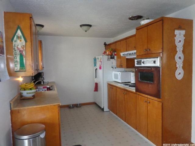 884 N 450 W, Sunset, UT 84015 — photo 10
