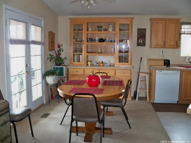 319 N 100 E, Aurora, UT 84620 — photo 6