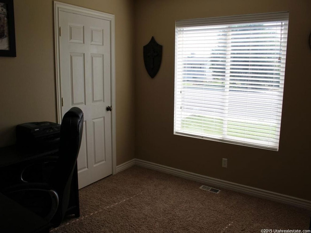 60 S 100 E, Huntington, UT 84528 — photo 3