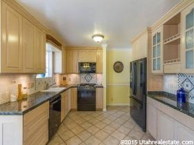 11707 S Canberra Dr E, Sandy, UT 84094 — photo 10